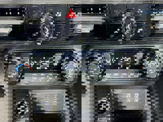 New 2026 Nissan Kicks SV w/ SV Premium Package image 18