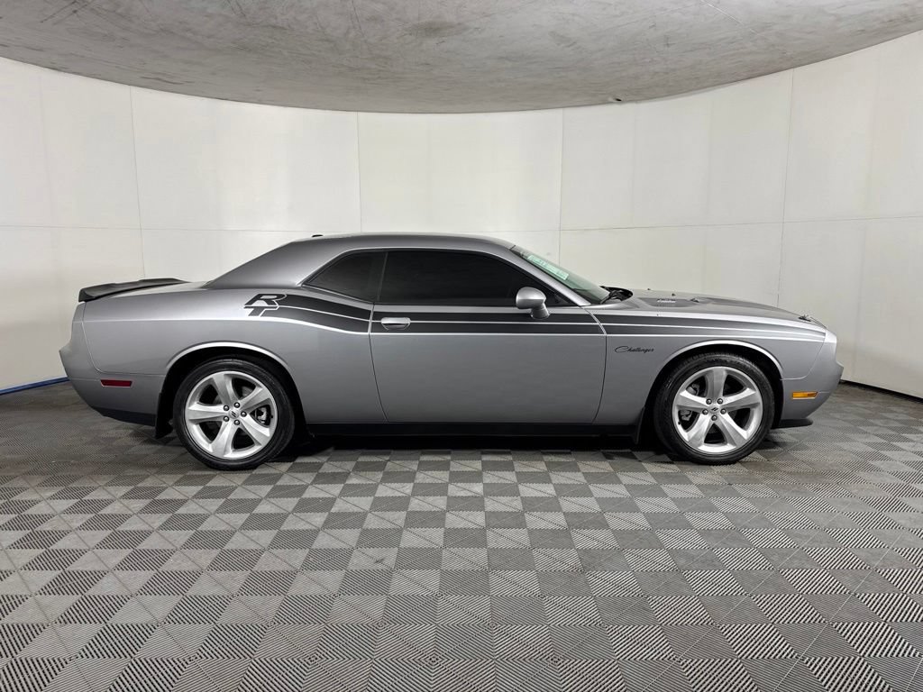 Used 2014 Dodge Challenger R/T w/ Sound Group II RWD image 7