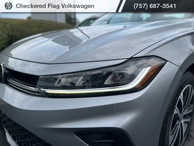 Used 2025 Volkswagen Jetta Sport FWD image 11