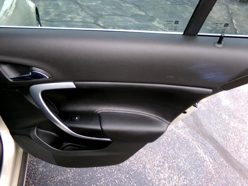 Used 2015 Buick Regal Turbo AWD image 38