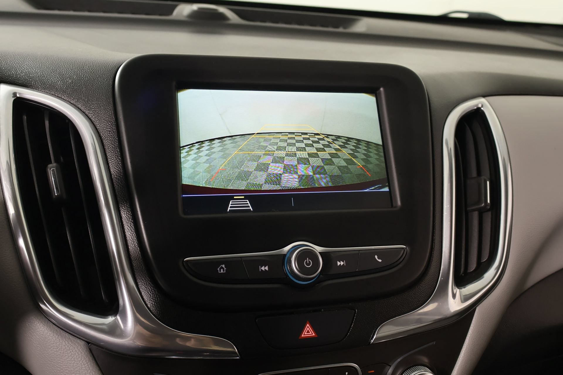 Used 2019 Chevrolet Equinox LT FWD image 6
