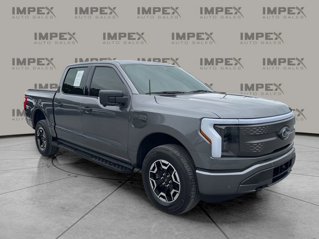 Used 2023 Ford F150 Lightning XLT AWD/4WD image 7