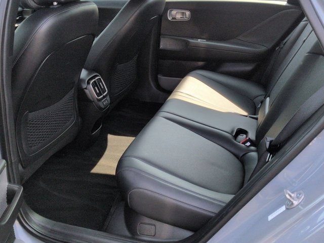 Used 2023 Hyundai Ioniq 6 SEL w/ Cargo Package AWD/4WD image 16