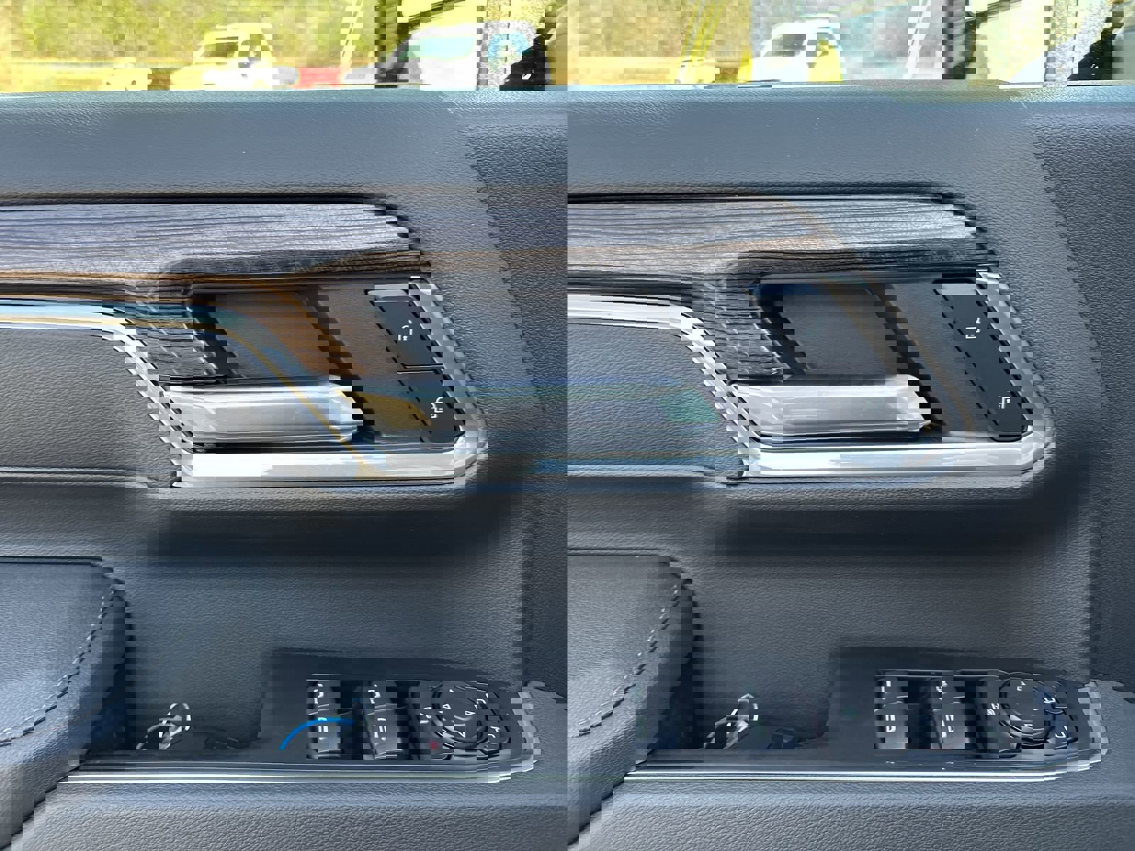 New 2026 Chevrolet Silverado 3500 LT w/ Convenience Package image 16