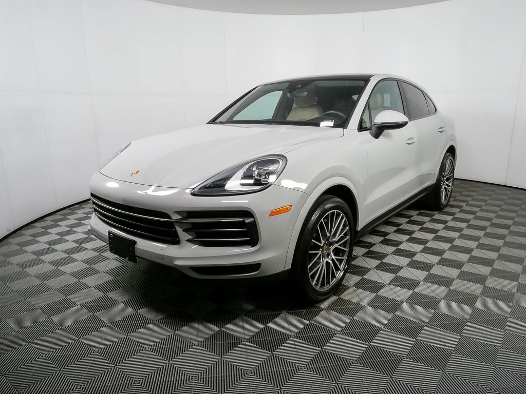 Certified 2023 Porsche Cayenne Platinum Edition AWD/4WD image 1