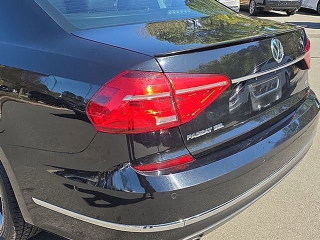 Used 2016 Volkswagen Passat 1.8T SEL Premium image 56