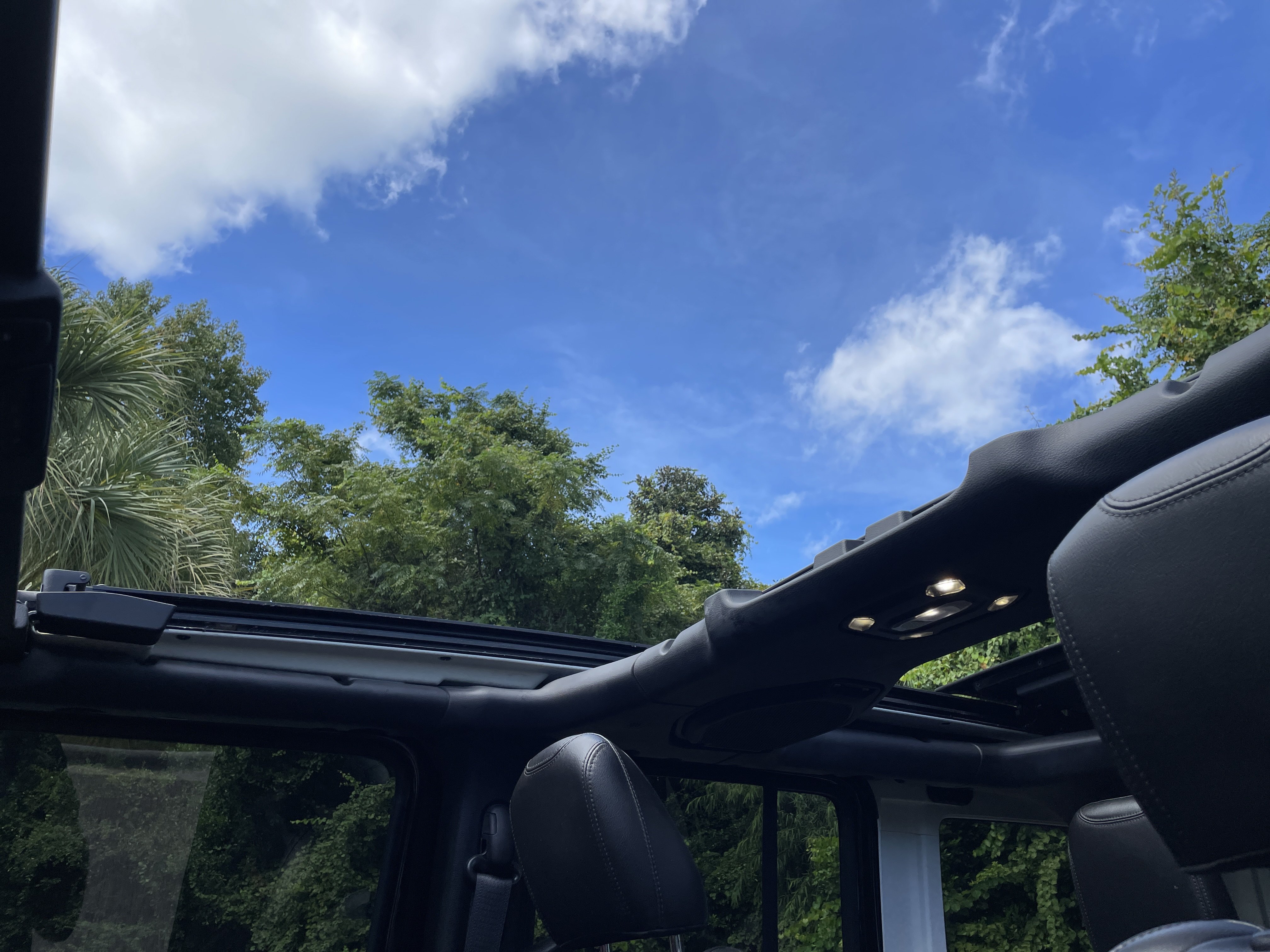 Used 2021 Jeep Wrangler Unlimited Rubicon AWD/4WD image 27