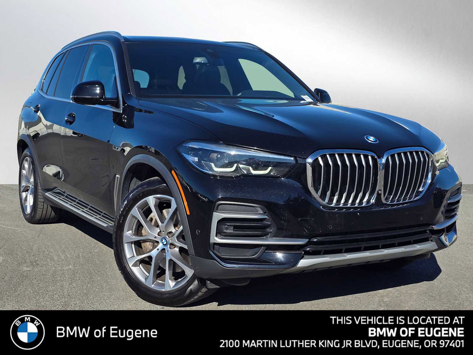 Used 2023 BMW X5 xDrive45e image 1