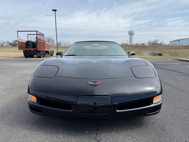 Used 2004 Chevrolet Corvette Convertible w/ Preferred Equipment Group image 2