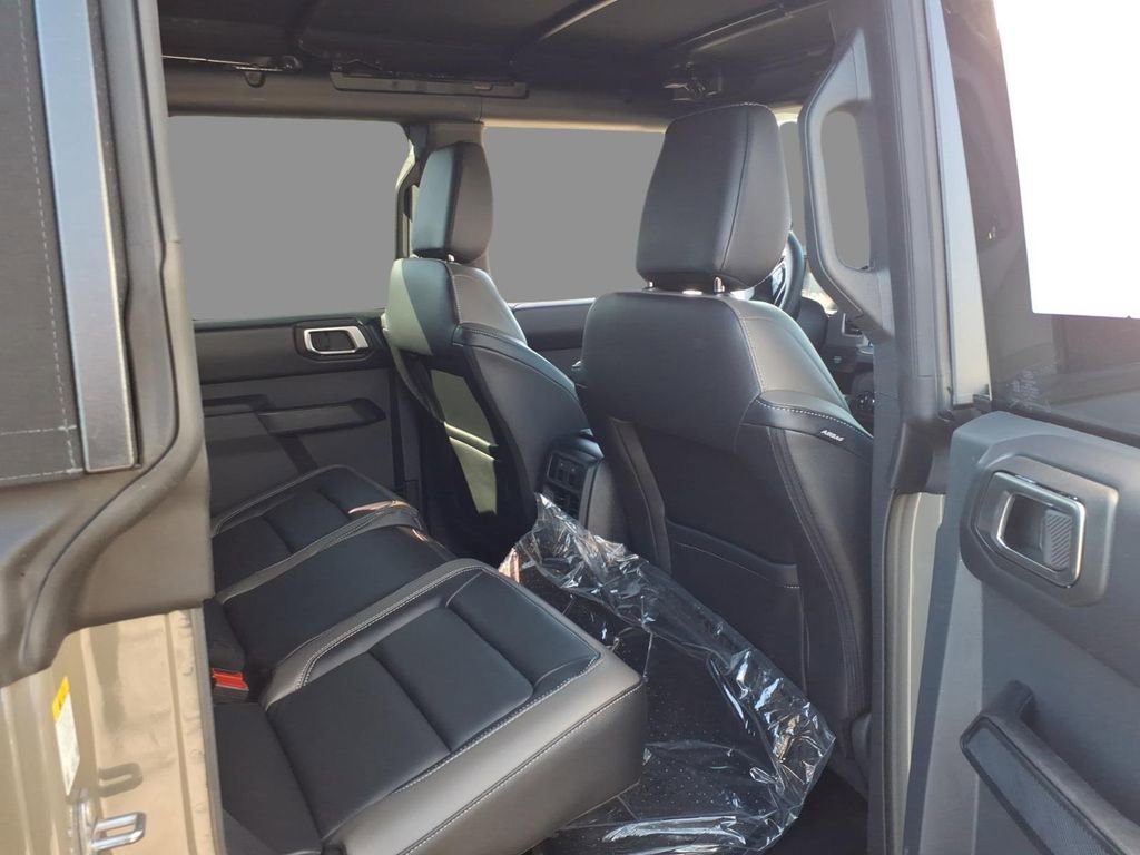 New 2025 Ford Bronco Outer Banks w/ Sasquatch Package image 11