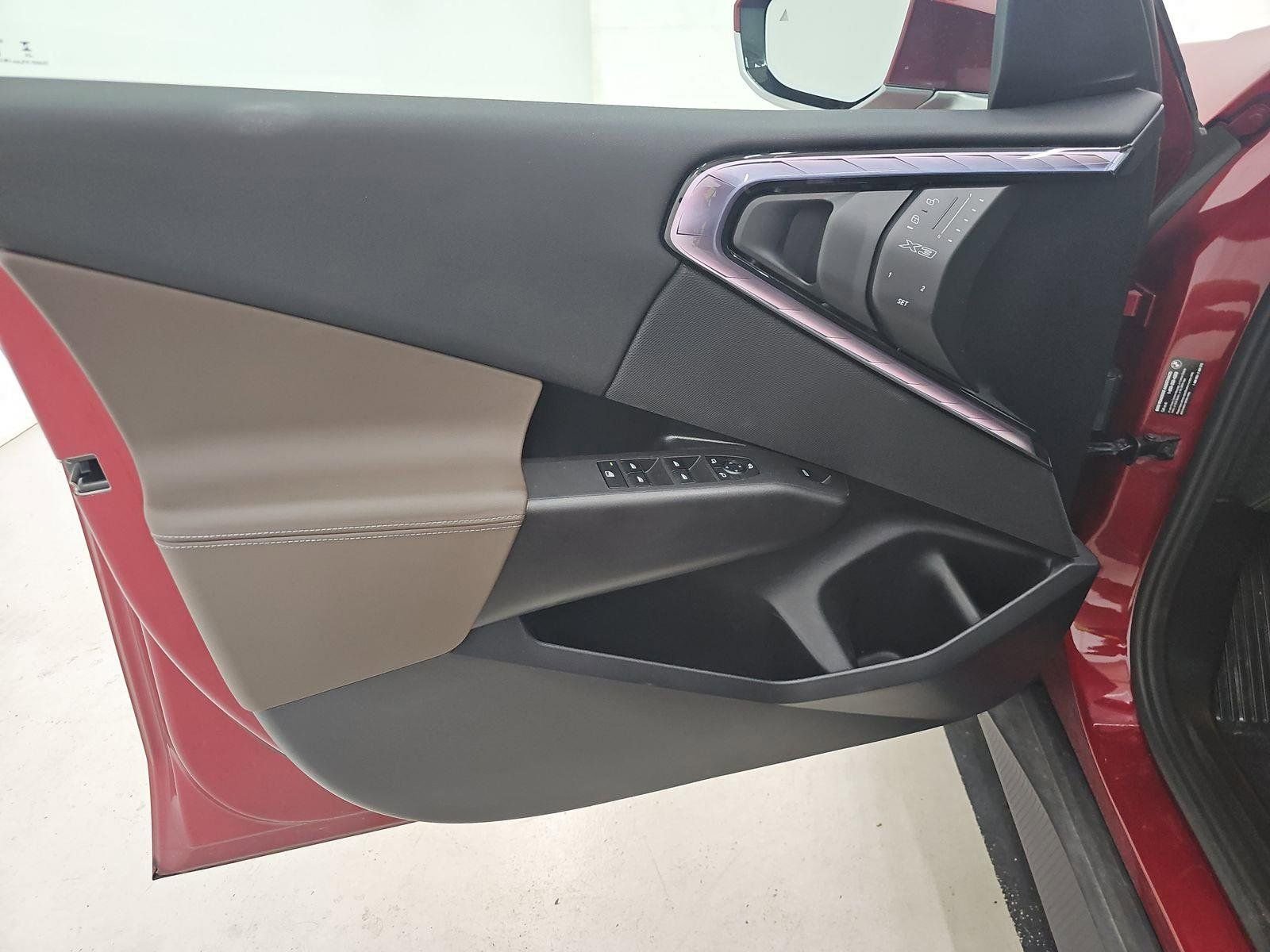 Used 2025 BMW X3 xDrive30i image 9