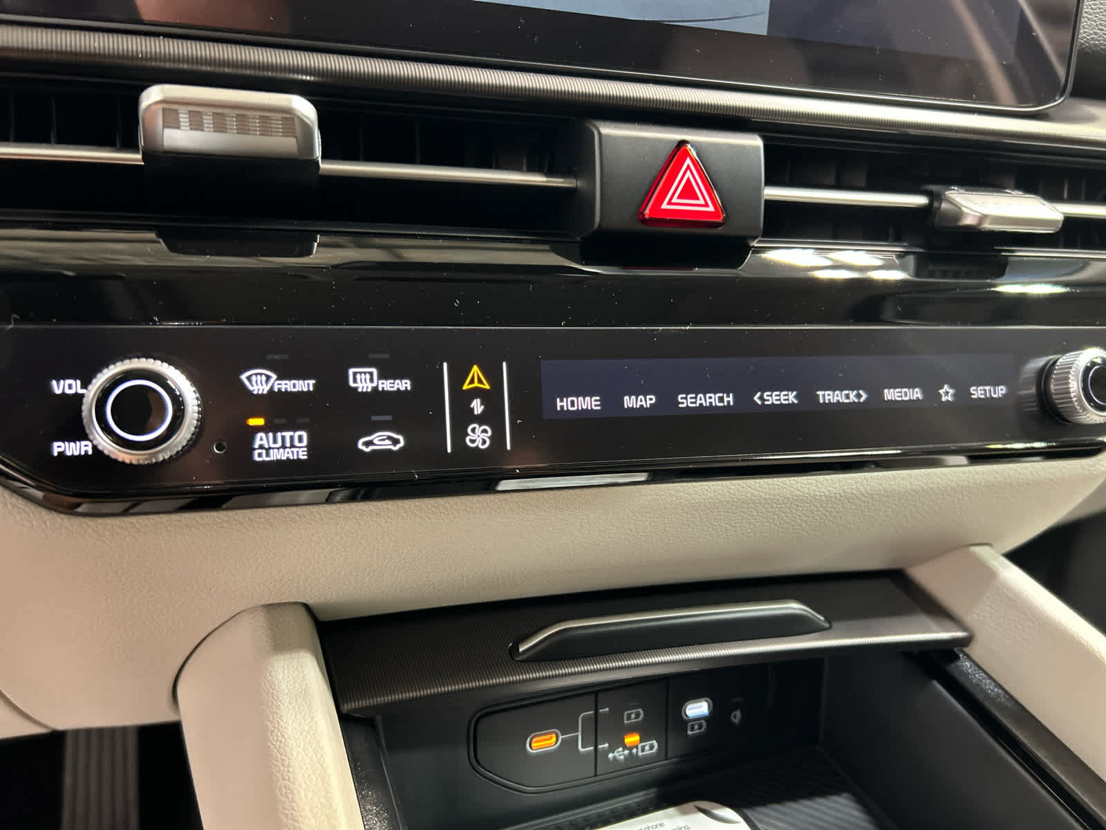 New 2027 Kia Sportage EX AWD/4WD image 13