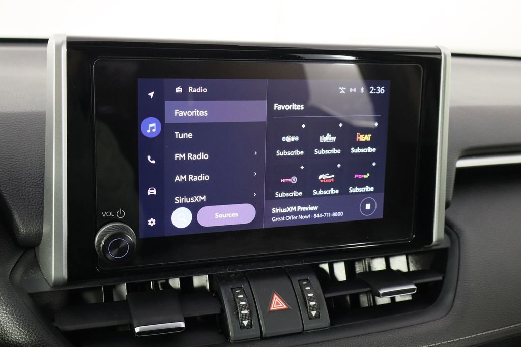 Used 2025 Toyota RAV4 XLE Premium image 31