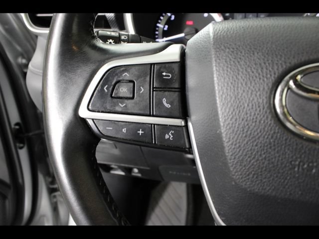 Used 2023 Toyota Highlander XSE AWD/4WD image 21