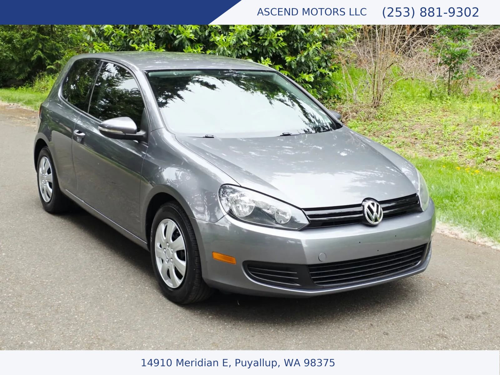 Used 2012 Volkswagen Golf 2-Door FWD image 5
