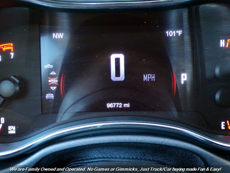 Used 2016 Dodge Durango Limited w/ Nav & Power Liftgate Group RWD image 11
