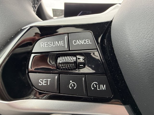 Certified 2026 BMW 330i xDrive Sedan w/ Premium Package AWD/4WD image 31
