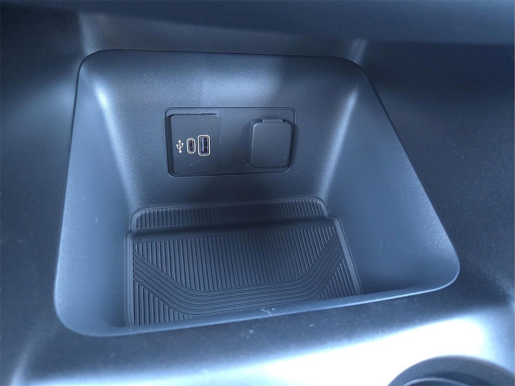 New 2026 Ford Explorer ST-Line w/ ST-Line Street Pack image 16