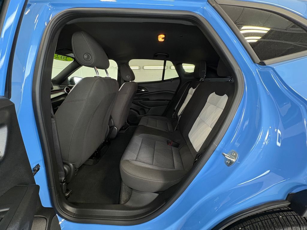 Used 2024 Chevrolet Trax RS w/ Driver Confidence Package image 20