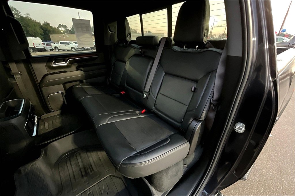 Used 2024 GMC Sierra 2500 Denali w/ Denali Reserve Package image 24