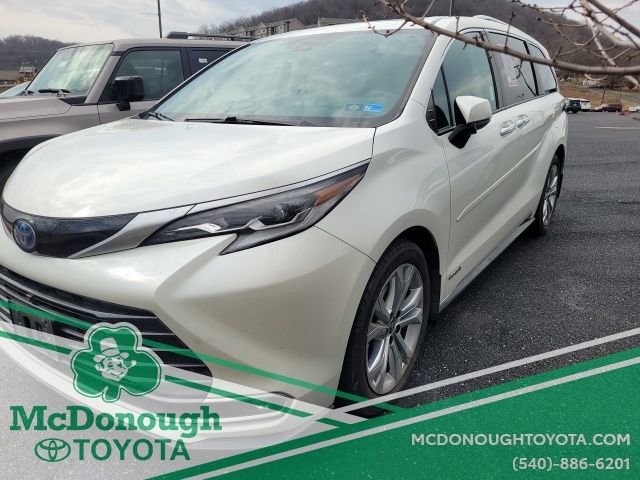 Used 2021 Toyota Sienna Platinum image 1