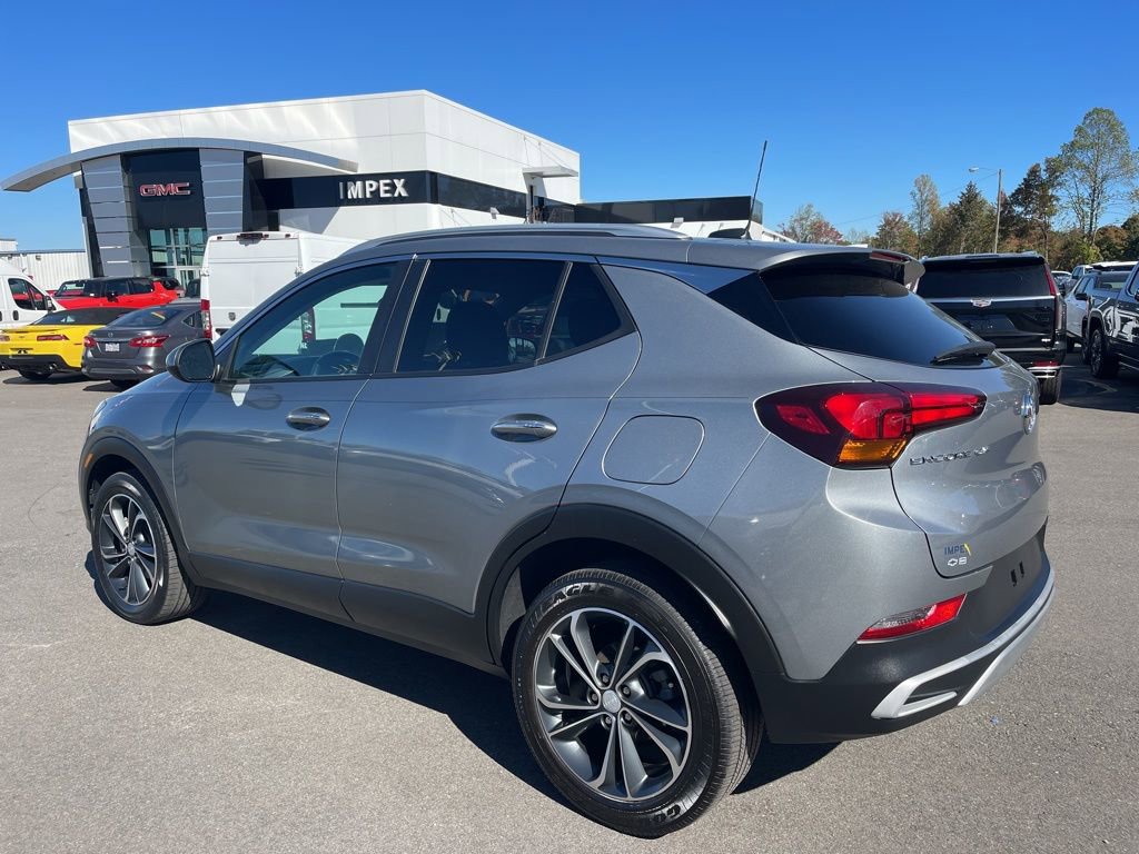 Used 2023 Buick Encore GX Select image 3