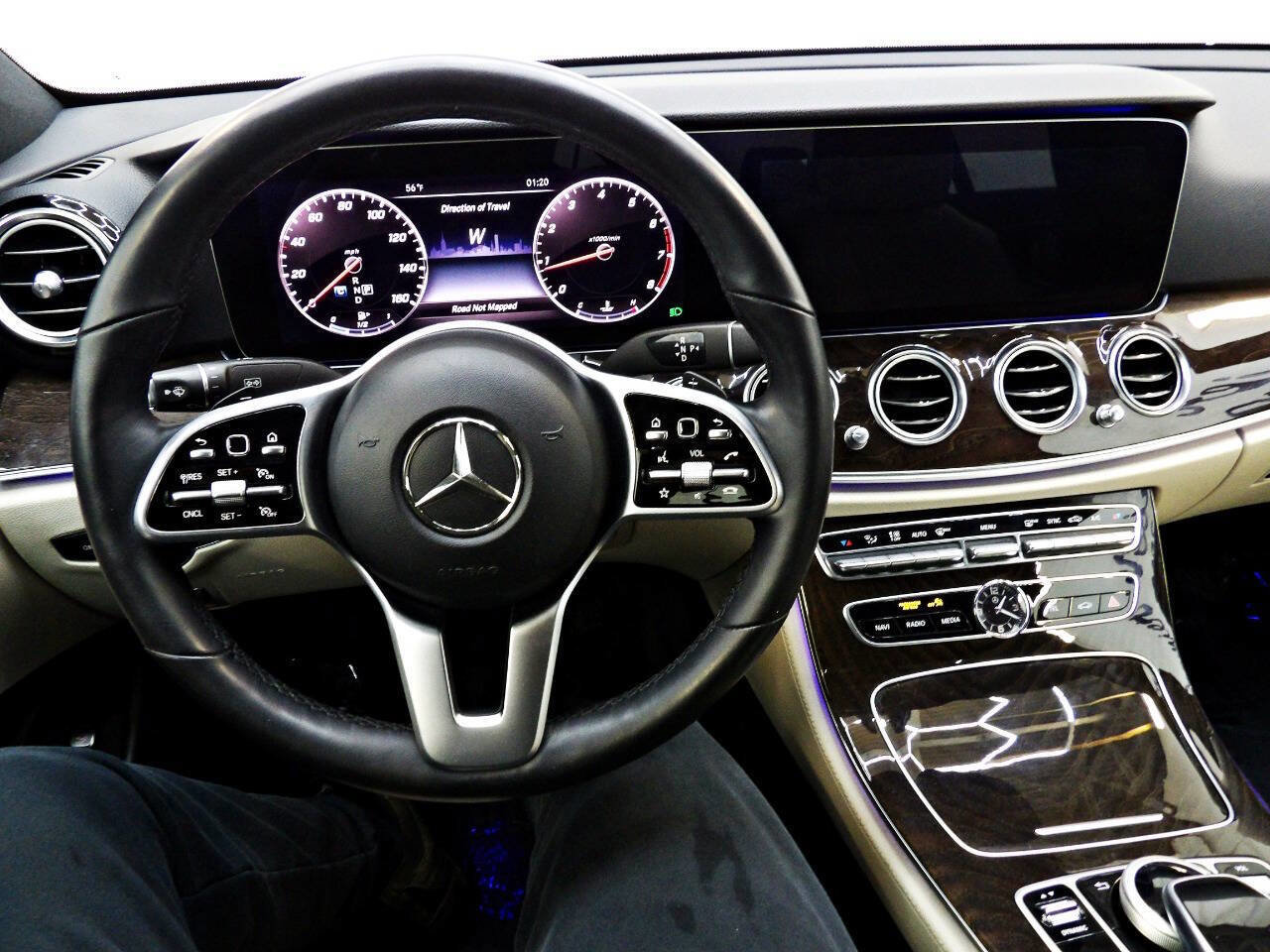 Used 2019 Mercedes-Benz E 300 4MATIC image 17