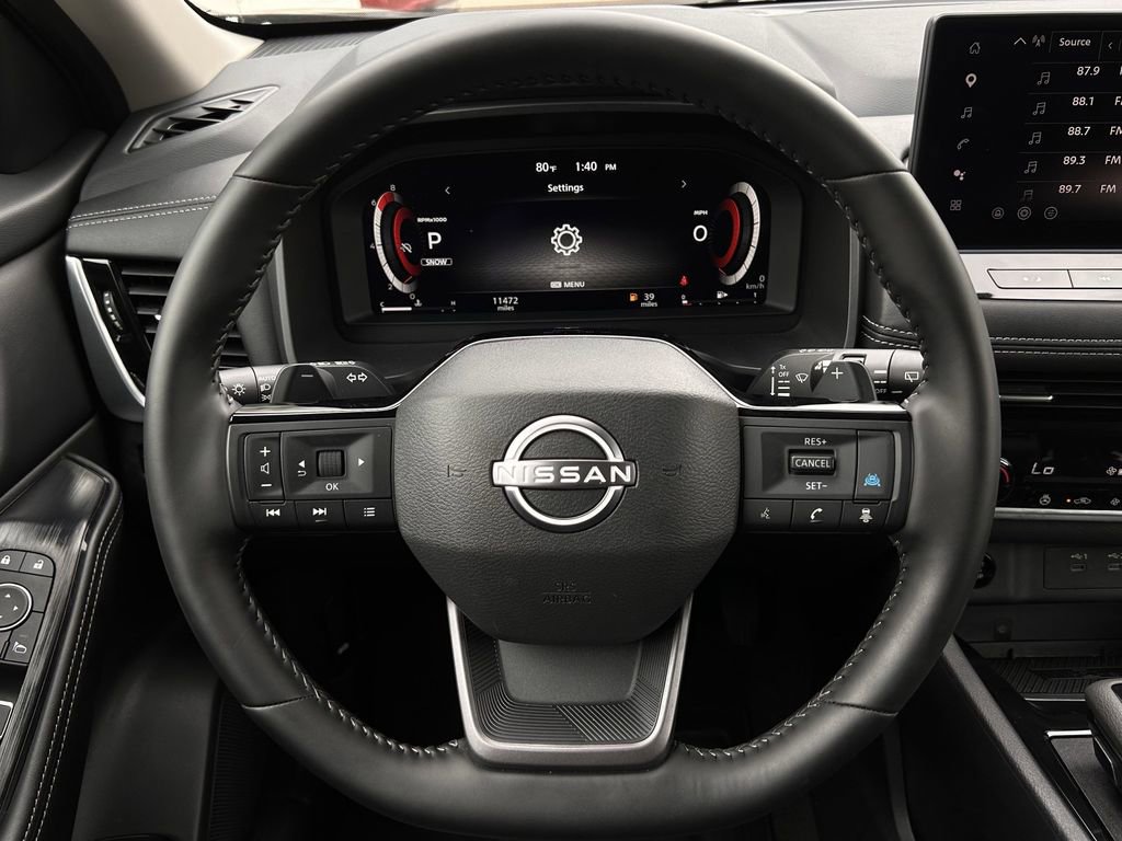 Used 2026 Nissan Rogue SL AWD/4WD image 13