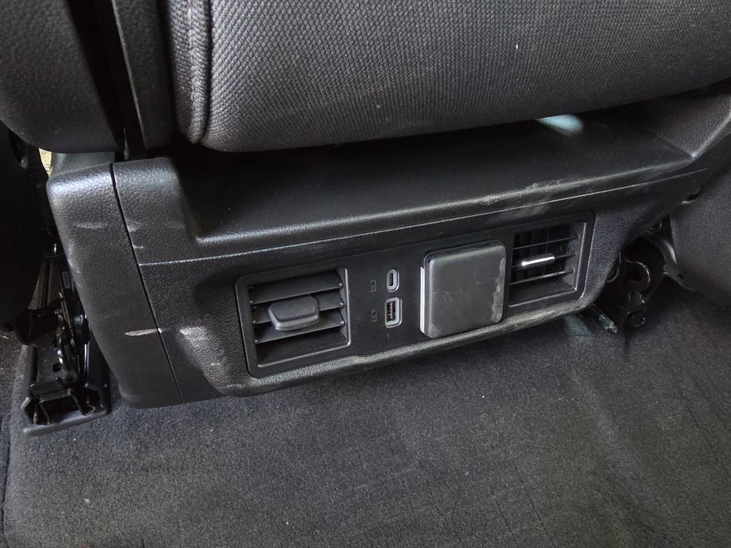 Used 2024 GMC Sierra 1500 Elevation image 25