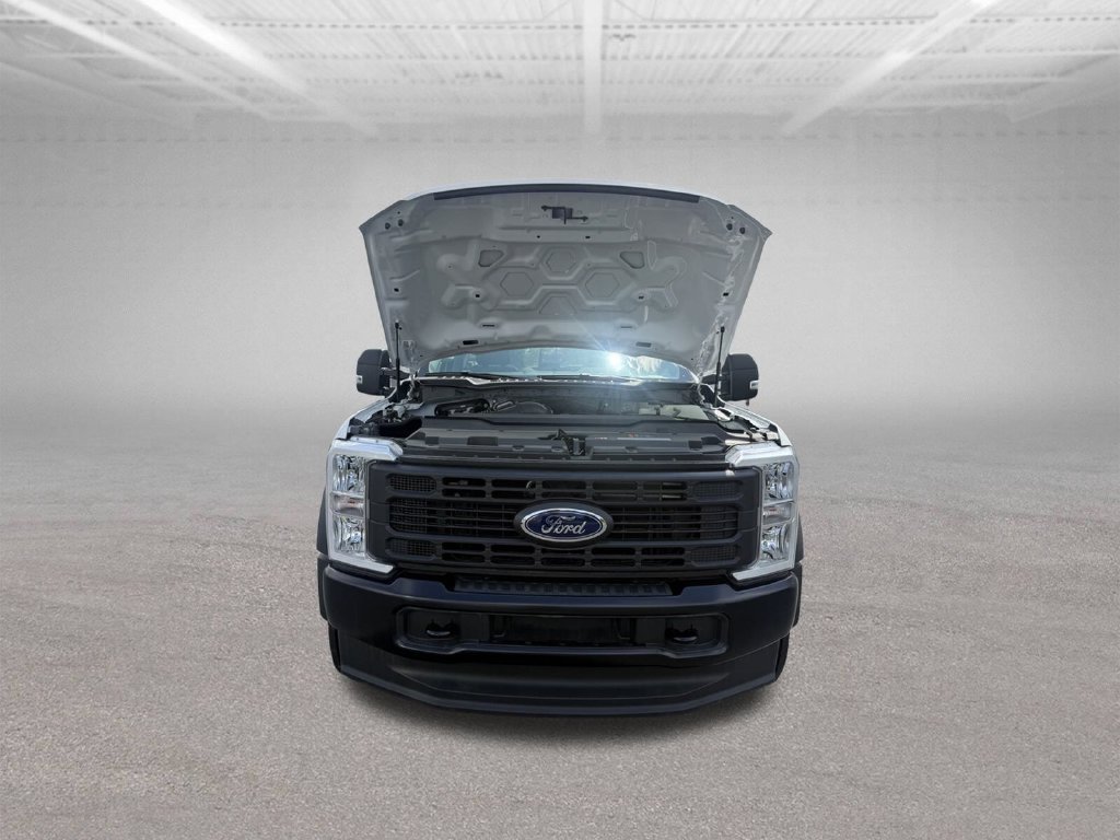 New 2026 Ford F550 4x4 Regular Cab Super Duty w/ Snow Plow Prep Package image 55