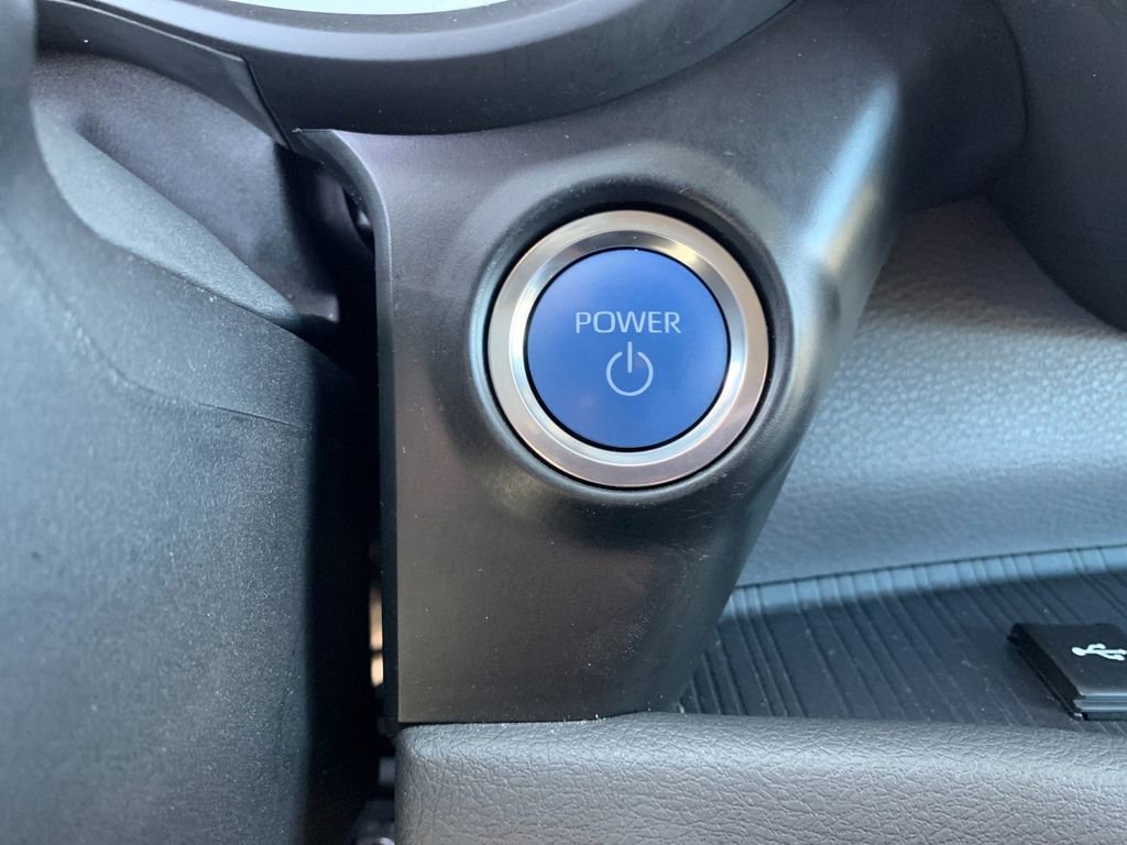 Used 2024 Toyota Sienna XSE w/ XSE Plus Package image 29