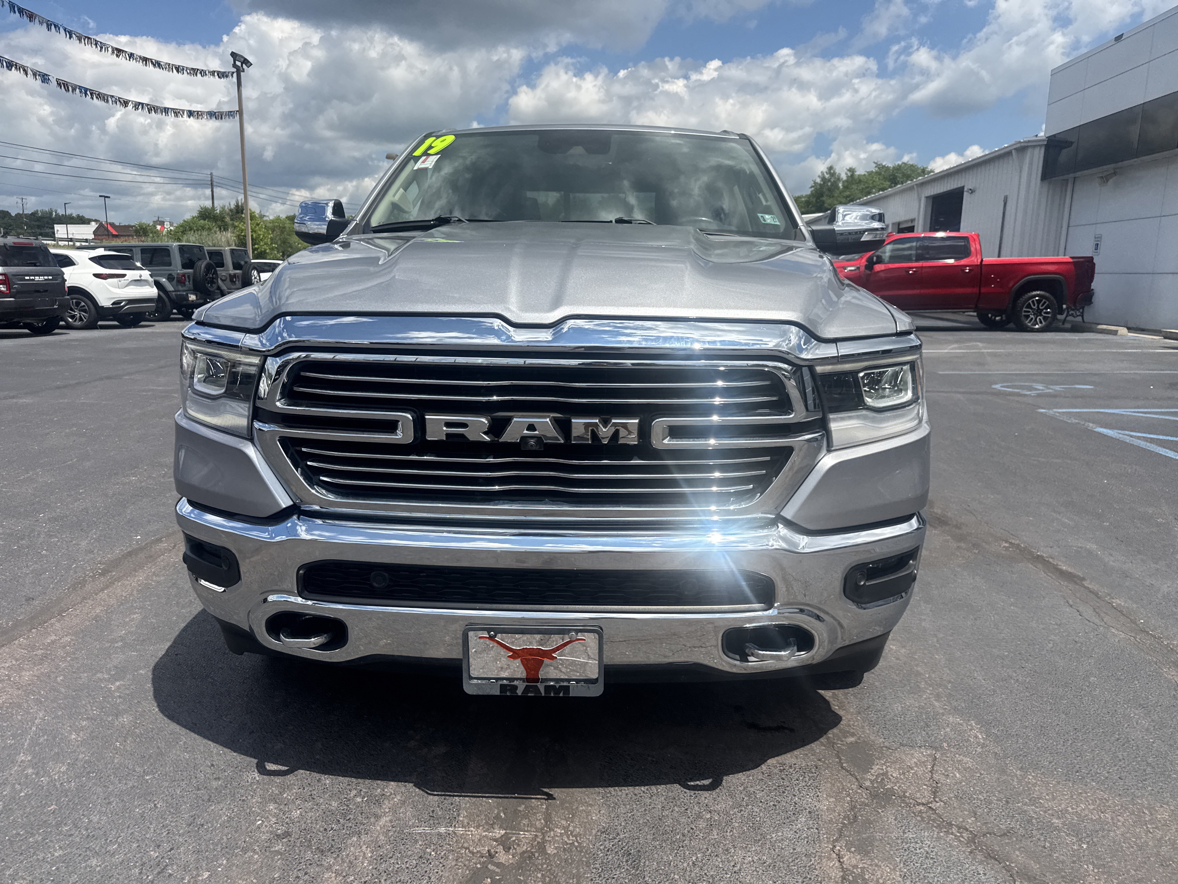 Used 2019 RAM 1500 Laramie AWD/4WD image 15