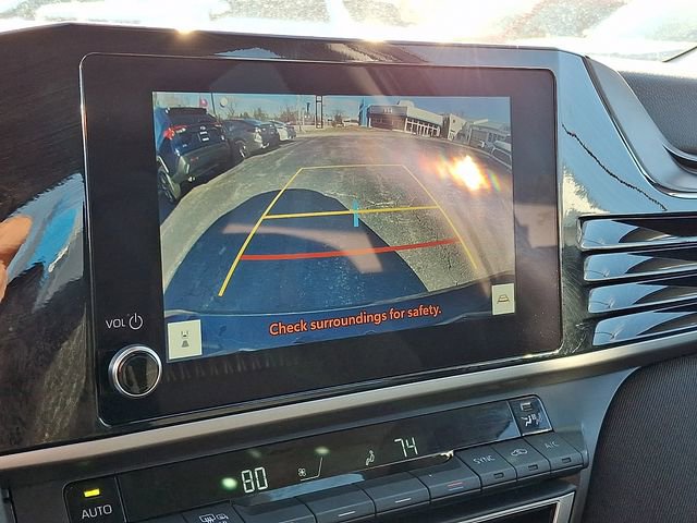 Used 2025 Toyota Camry LE image 18