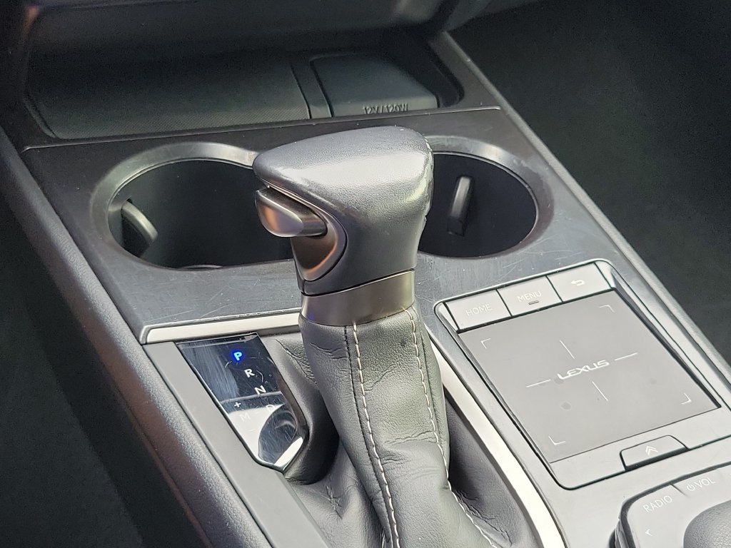 Used 2021 Lexus UX 200 w/ Premium Package FWD image 30