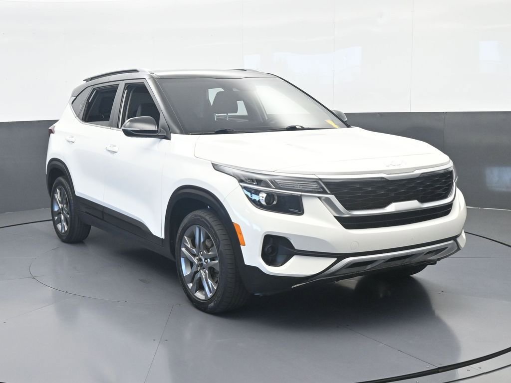 Used 2023 Kia Seltos S FWD image 9
