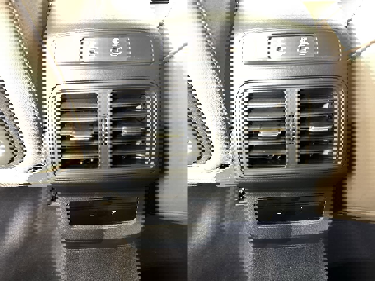 Used 2025 Audi Q5 Premium Plus w/ Premium Plus image 19