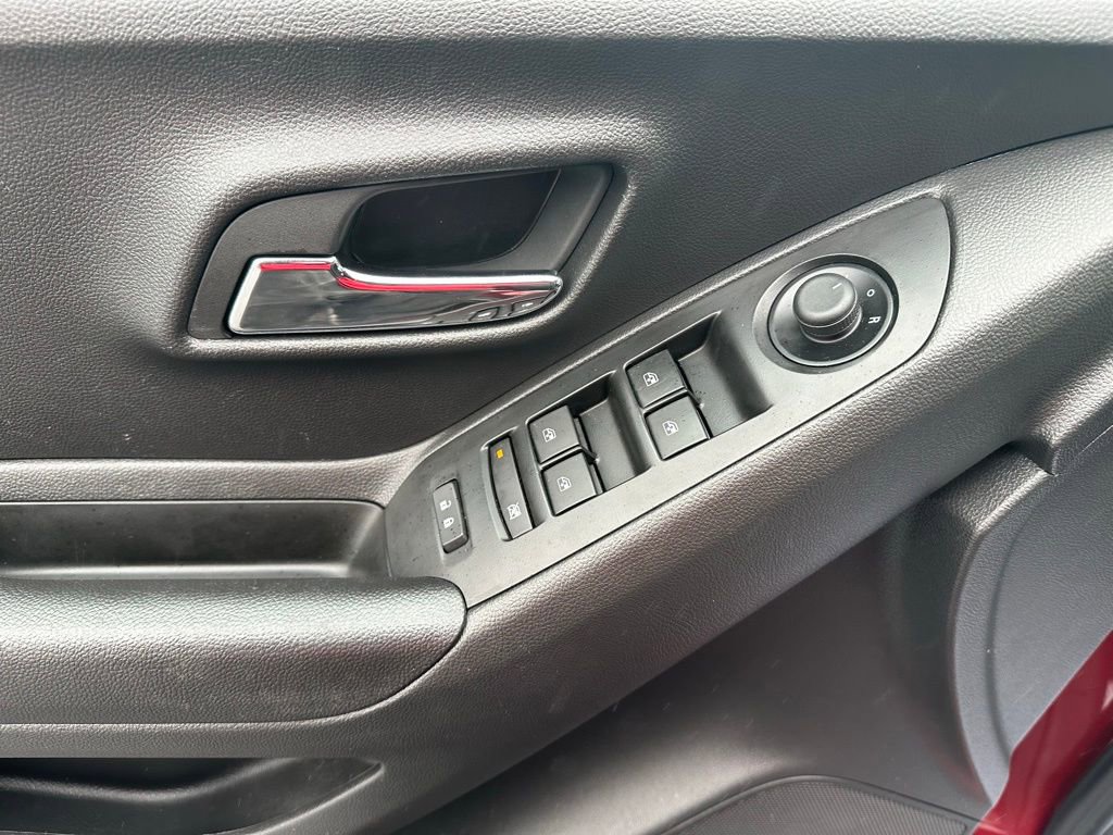 Used 2022 Chevrolet Trax LS w/ Tint and Cruise Package image 16