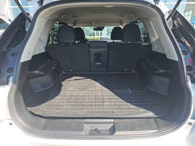 Used 2020 Nissan Rogue S w/ Special Edition Package AWD/4WD image 8