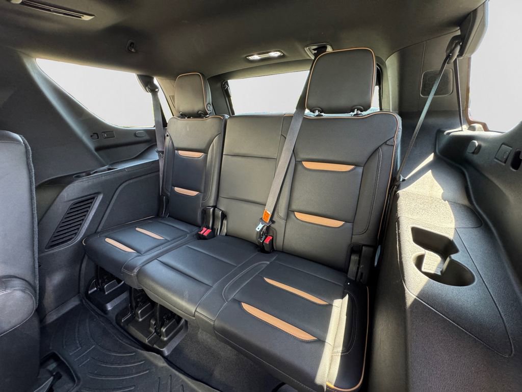 Used 2021 GMC Yukon AT4 w/ AT4 Premium Plus Package AWD/4WD image 13