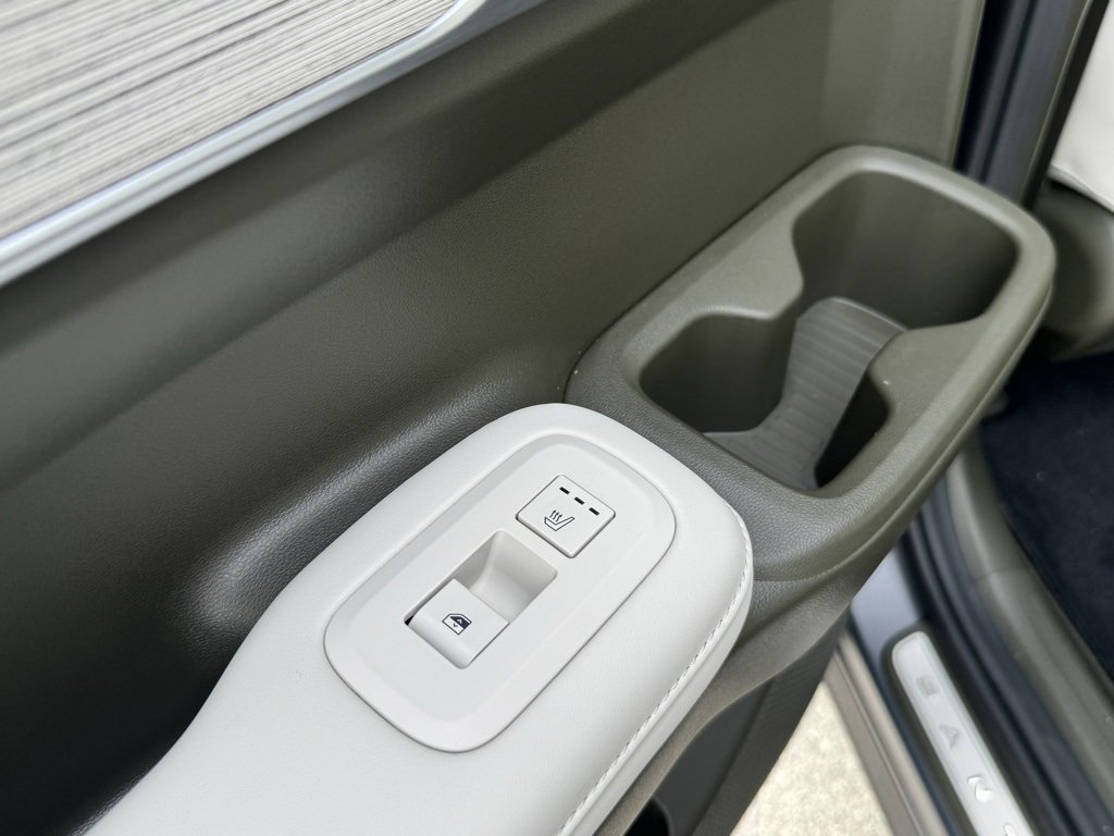 Used 2025 Hyundai Santa Fe Calligraphy image 19