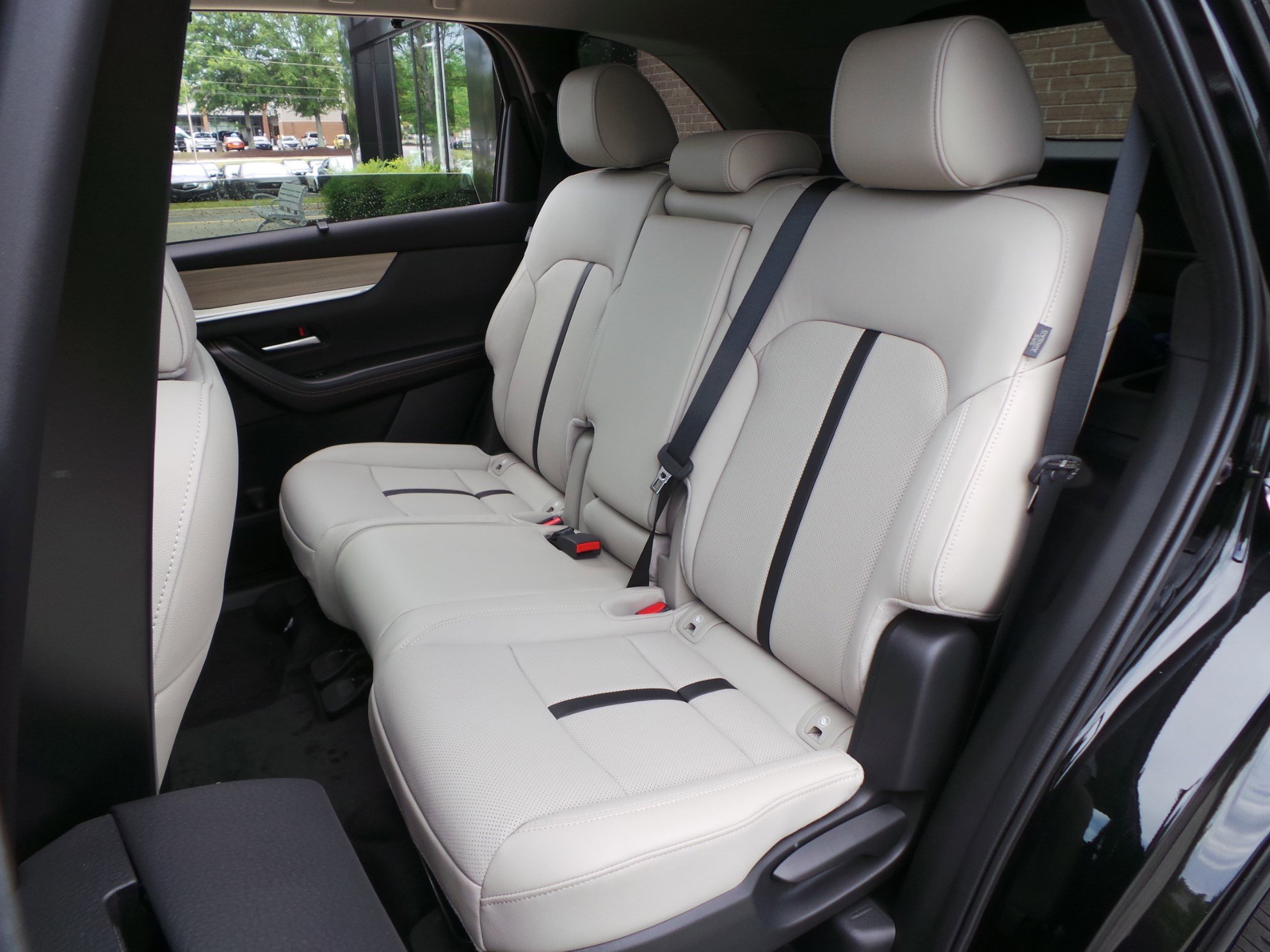 New 2025 MAZDA CX-70 Plug-In Hybrid w/ Premium Pkg image 9