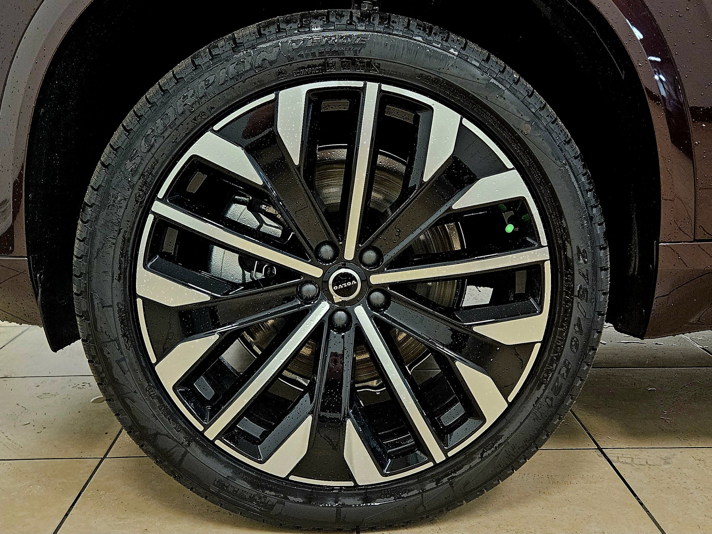 New 2026 Volvo XC90 B5 Core w/ Protection Package Premier image 49