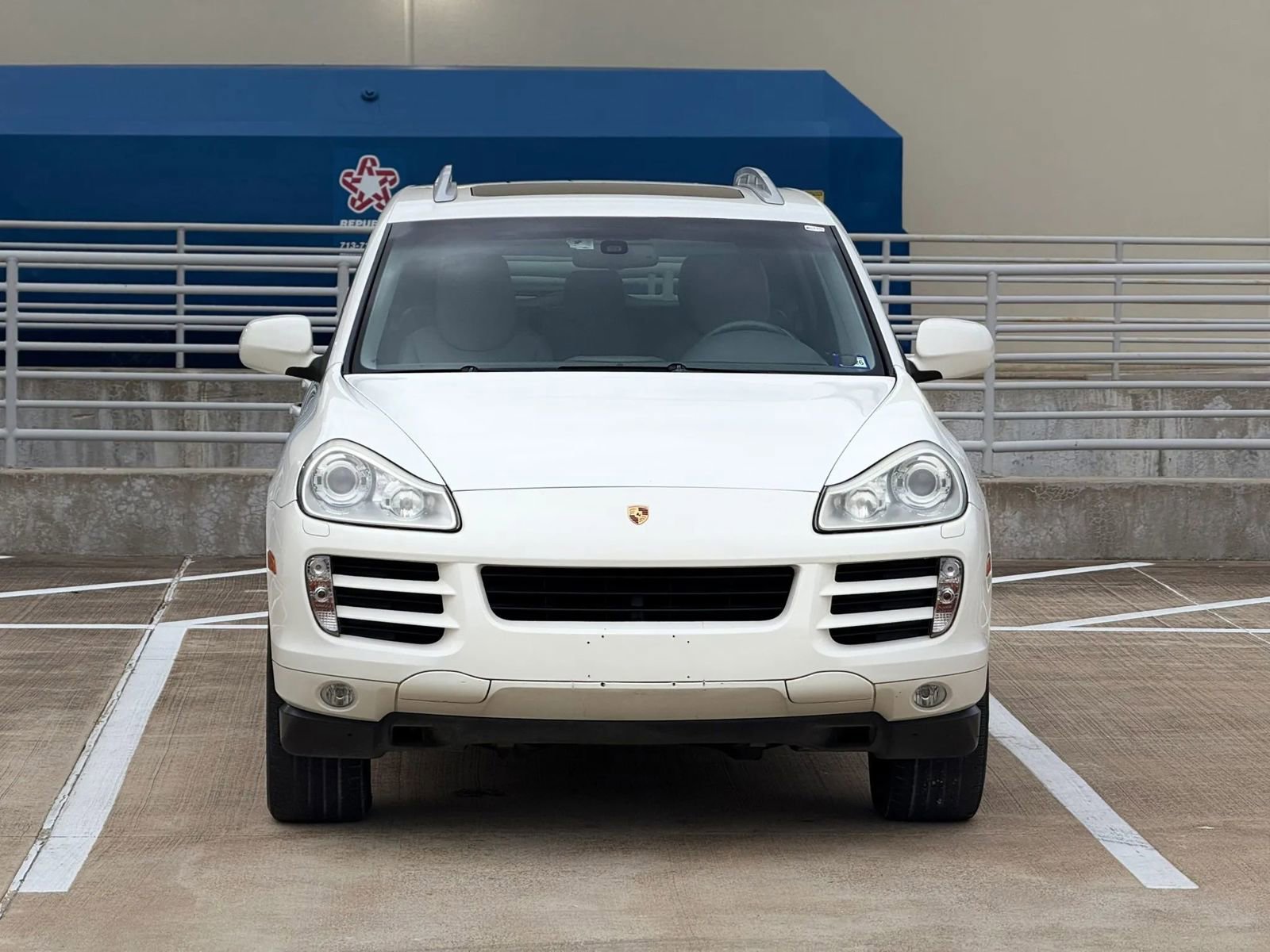 Used 2009 Porsche Cayenne S AWD/4WD image 2