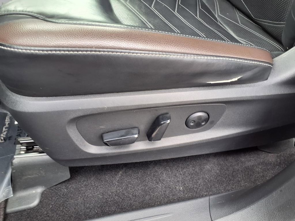 Certified 2022 Nissan Pathfinder Platinum w/ Cargo Package image 21