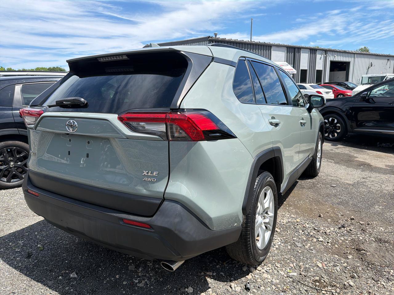 Used 2019 Toyota RAV4 XLE w/ Convenience Package AWD/4WD image 7