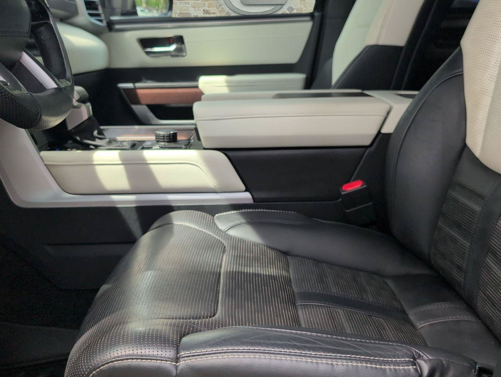 Used 2023 Toyota Sequoia Capstone AWD/4WD image 6