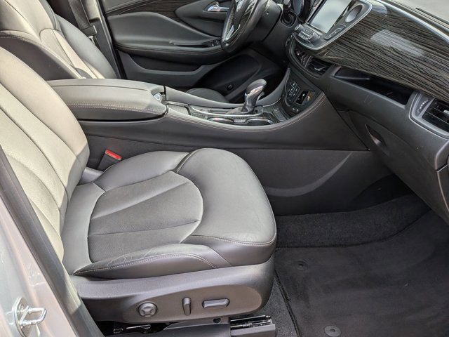 Used 2017 Buick Envision Essence image 17