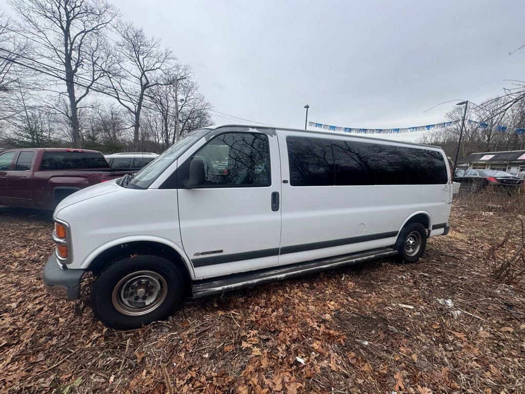 Used 2000 Chevrolet Express 3500 Extended Passenger w/ LS Preferred Equipment Group RWD image 8