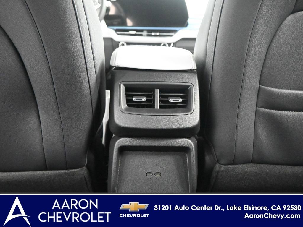 New 2026 Chevrolet Equinox EV LT image 26