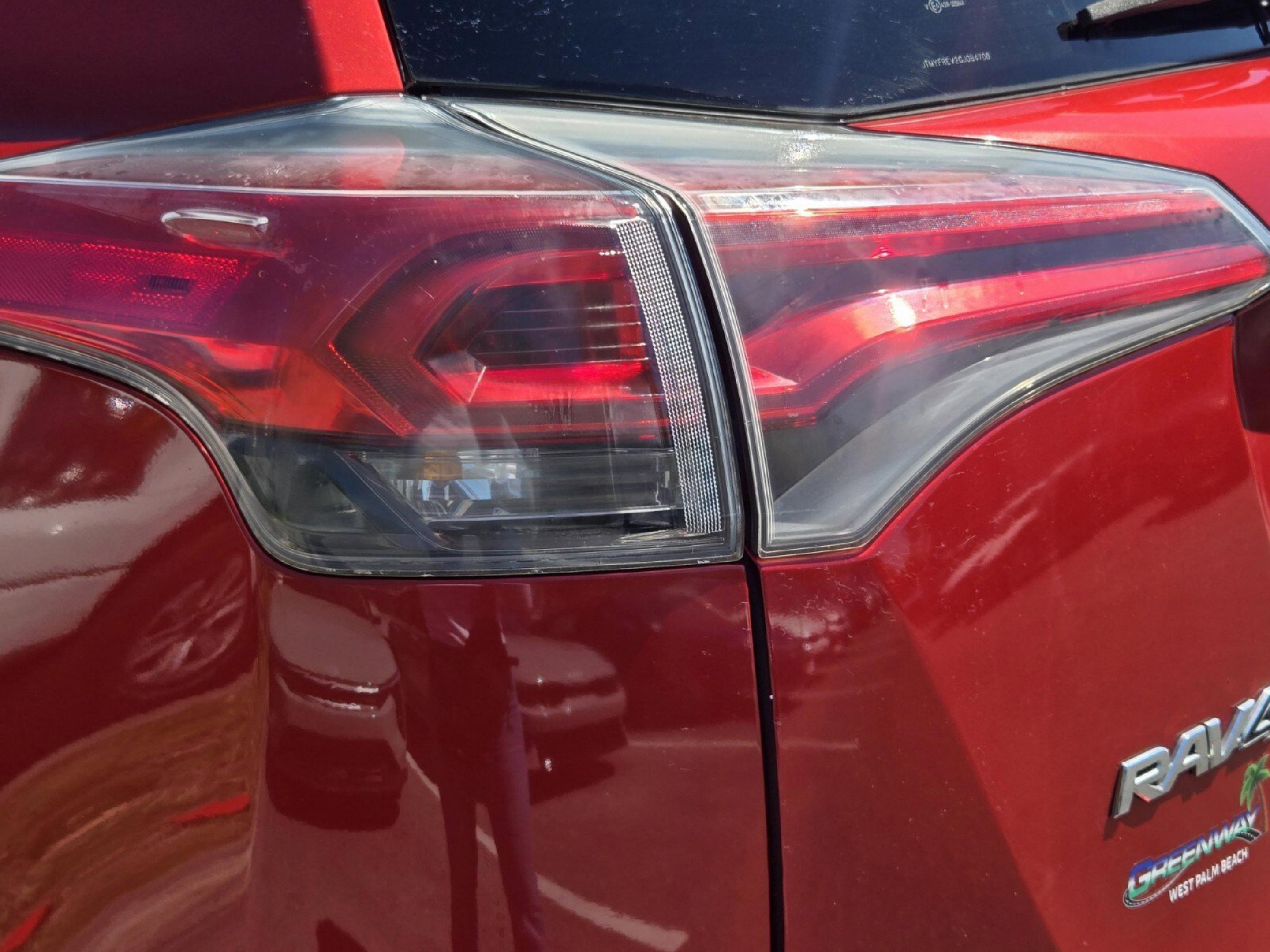 Used 2016 Toyota RAV4 Limited image 22